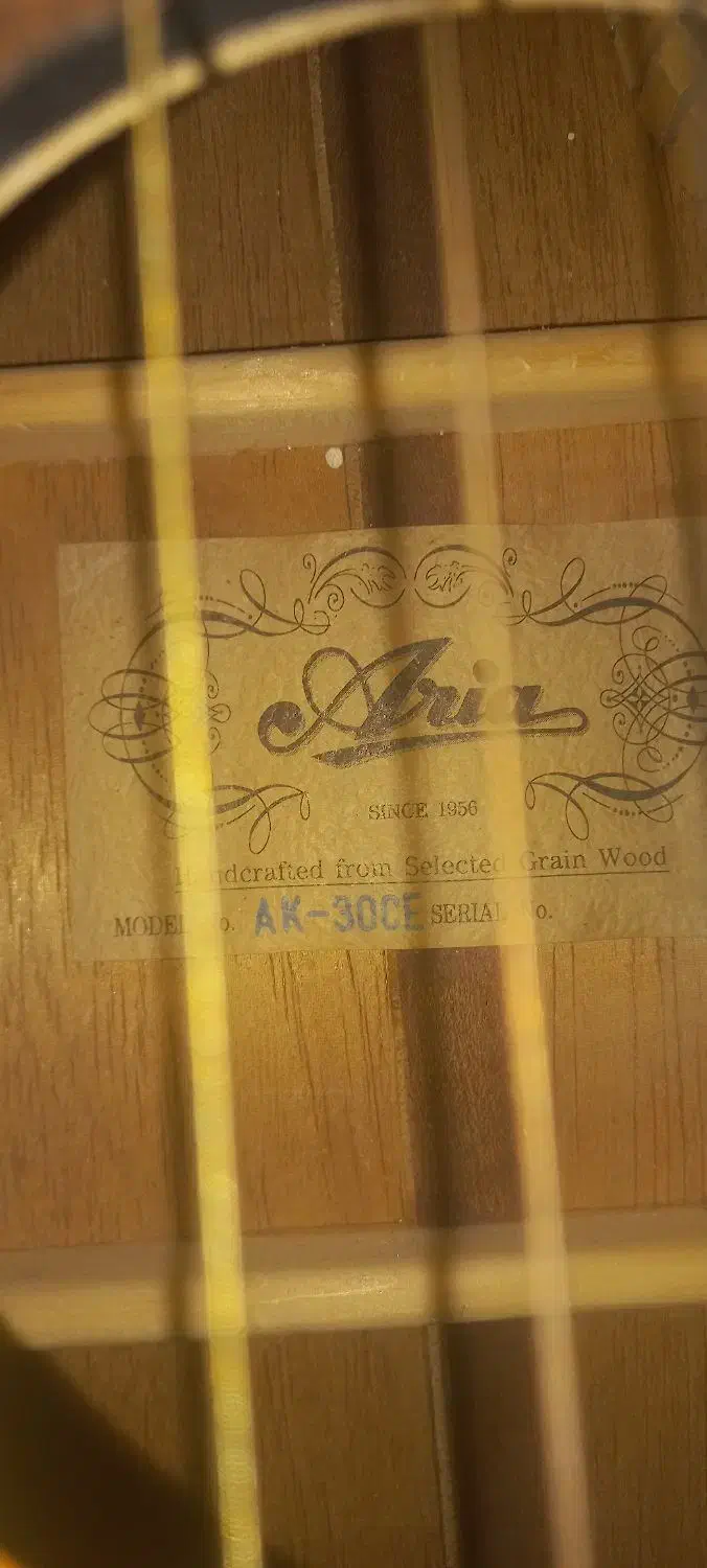 گیتار کلاسیک آریا AK-30CE. ژاپنی اصل|گیتار، بیس، امپلیفایر|پردیس, فاز ۴|دیوار