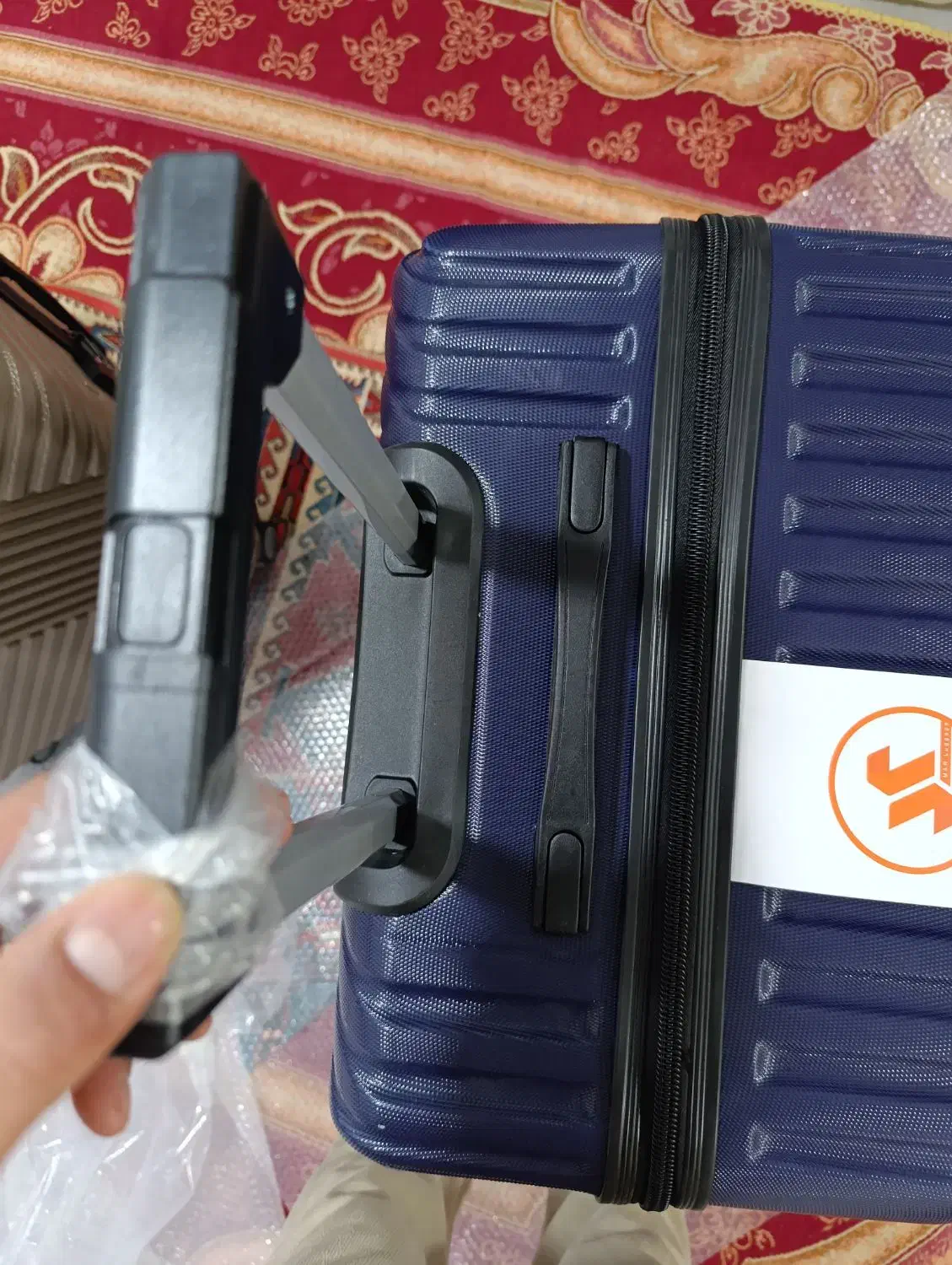 چمدان لاکی سایز بزرگ|کیف، کفش، کمربند|آبادان, |دیوار