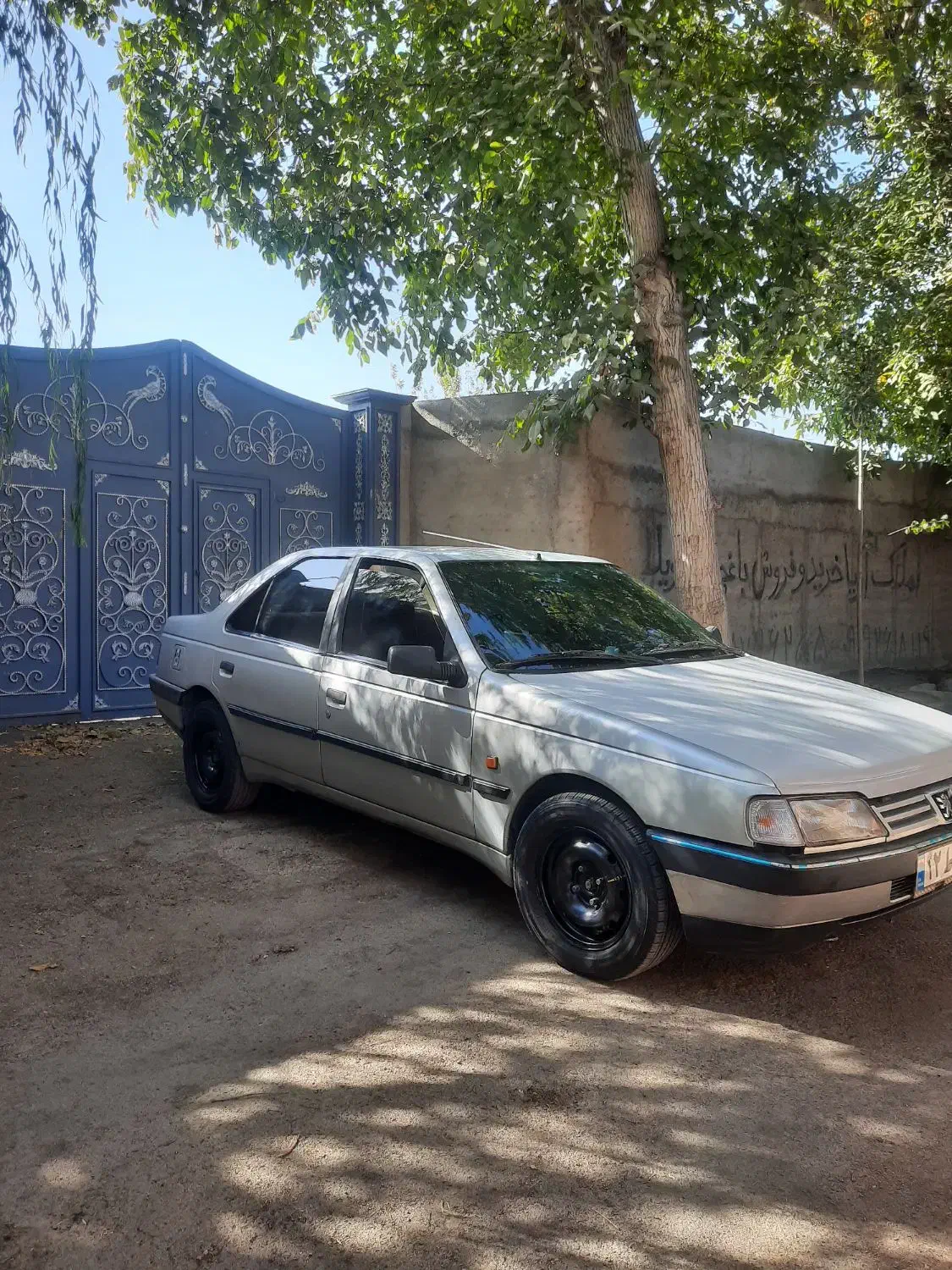 پژو ۴۰۵ GLXمدل ۸۵ نقره ای|خودرو سواری و وانت|کرج, شهرک احمدیه|دیوار