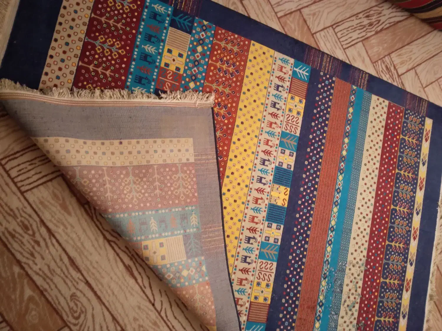 قالیچه|فرش|نیشابور, کوی یغما|دیوار