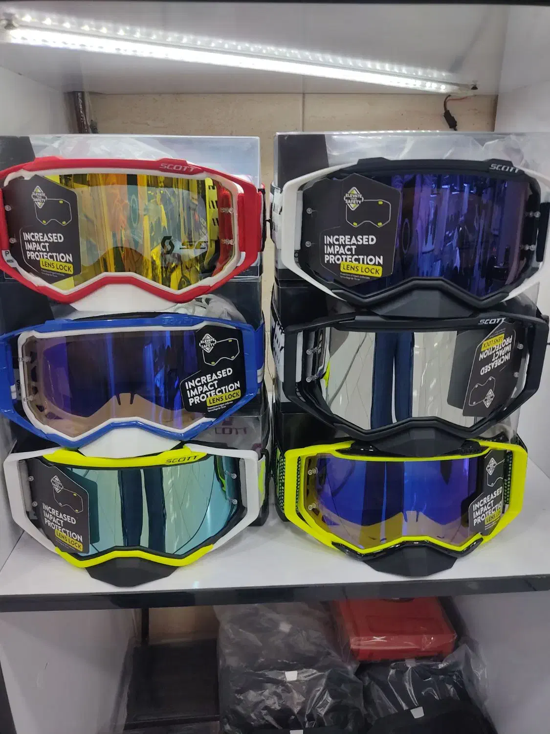 لباس بوت وعینک و تجهیزات ایمنی|تجهیزات ورزشی|کرج, حصارک بالا|دیوار