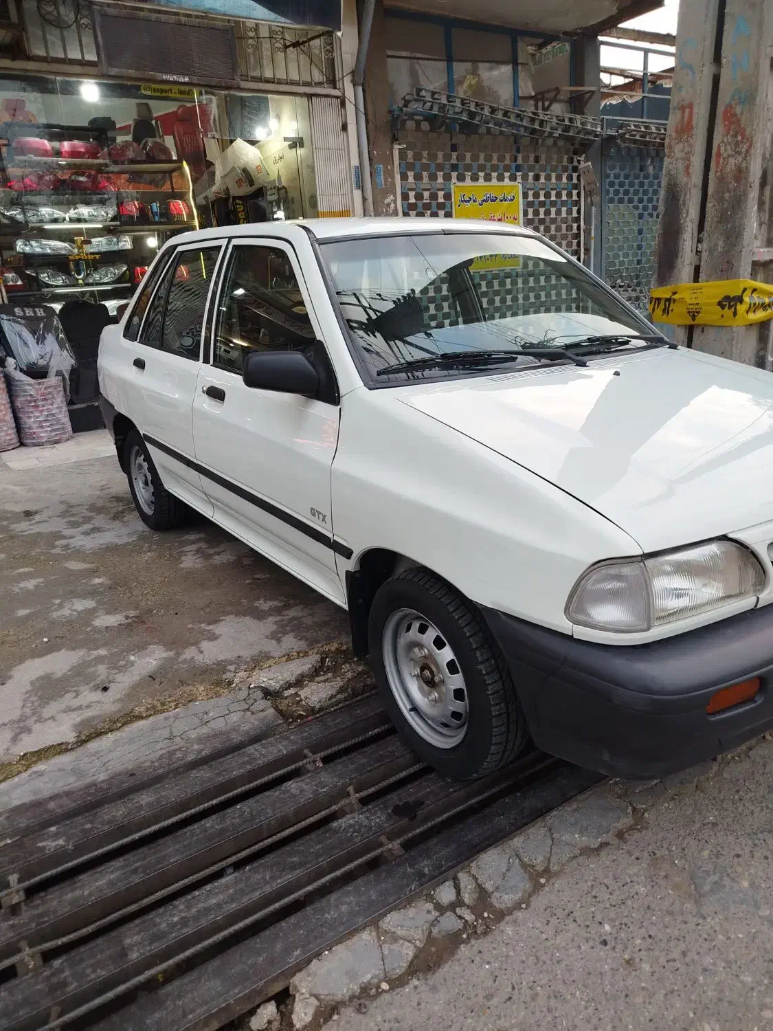 بیرنگ|خودرو سواری و وانت|بهشهر, |دیوار