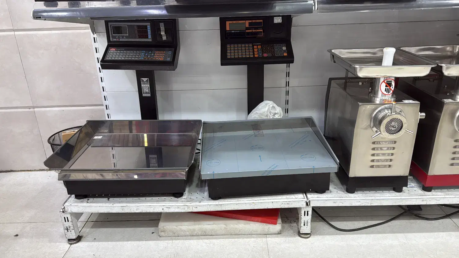 لوازم صفر تا صد قصابی مرغ و ماهی فروشی|فروشگاه و مغازه|بندر گناوه, |دیوار