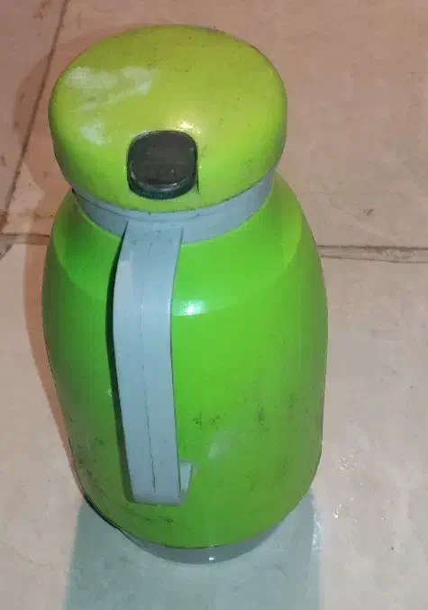 چندین فلاسک کاملا سالم|کوهنوردی و کمپینگ|صومعهسرا, |دیوار