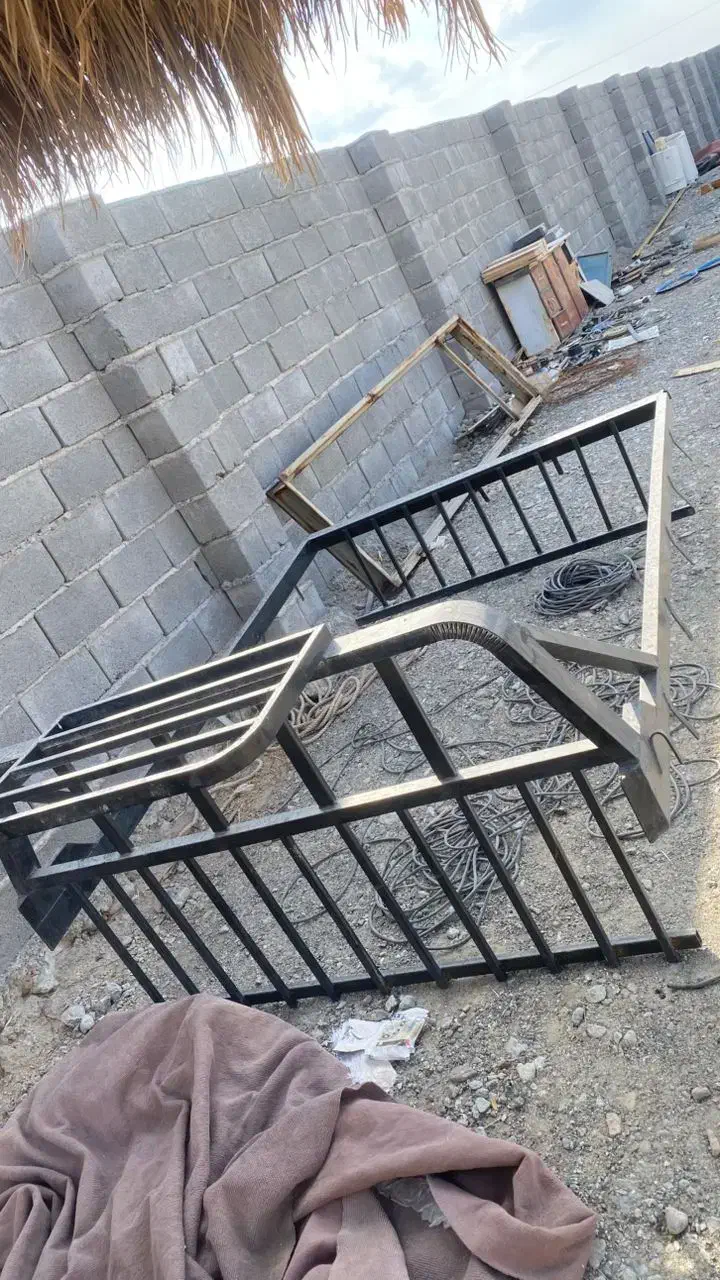 نبشی سایپا و مخزن|ابزارآلات|قلعه گنج, |دیوار