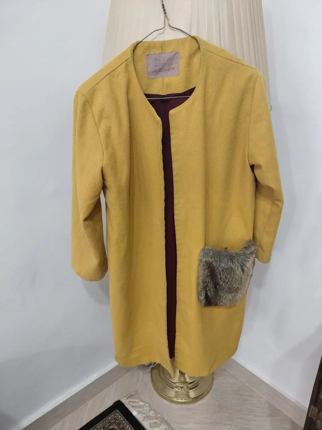 مانتو در حد نو|لباس|رشت, نخودچر|دیوار