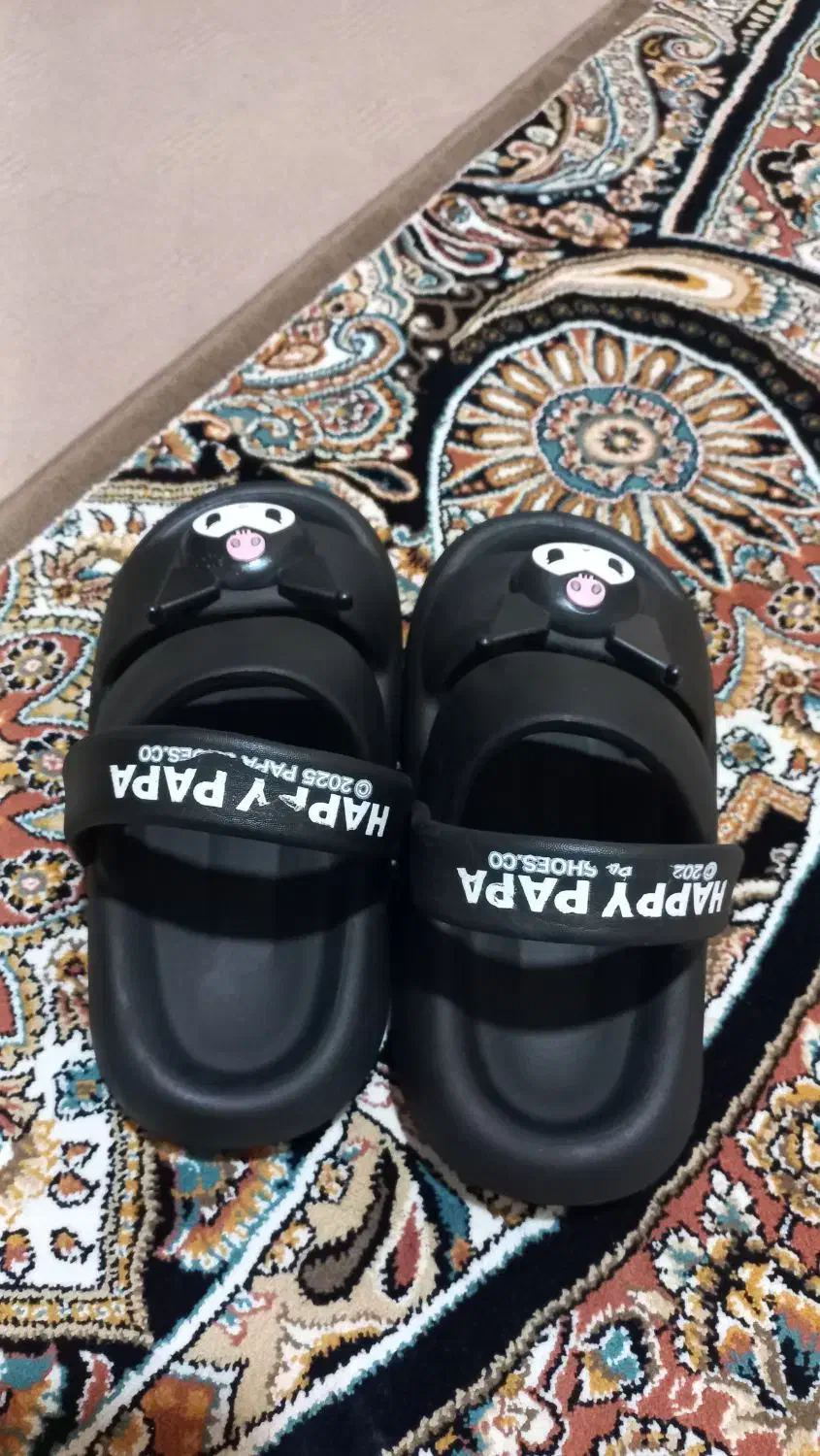 دمپایی|کفش و لباس بچه|بروجرد, |دیوار