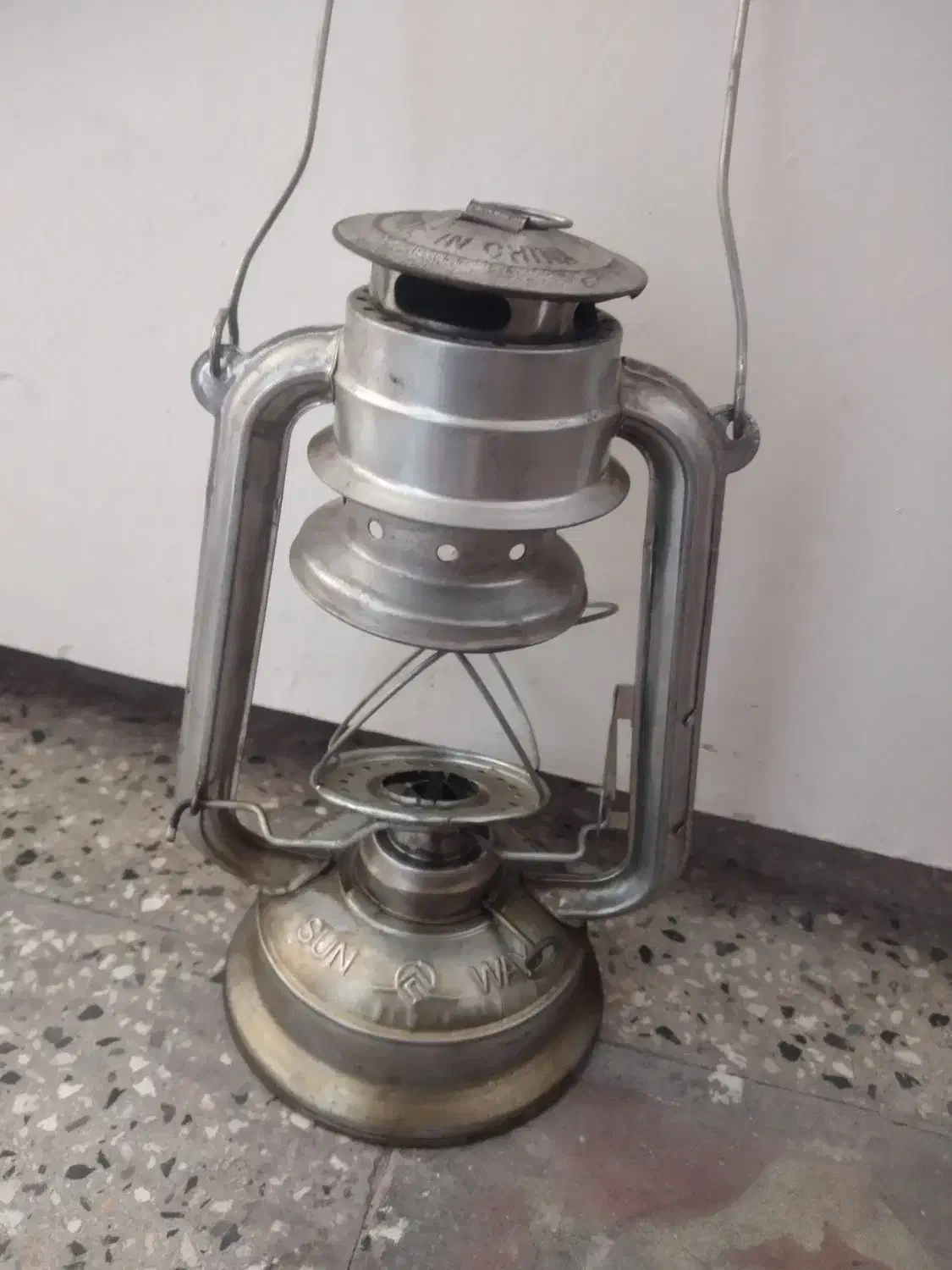 فانوس|کلکسیون اشیاء عتیقه|اردبیل, |دیوار