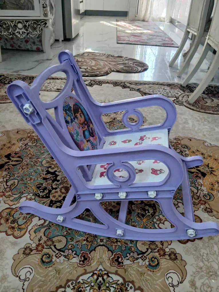 اسباب بازی|اسباب‌‌بازی|ری, علایین|دیوار