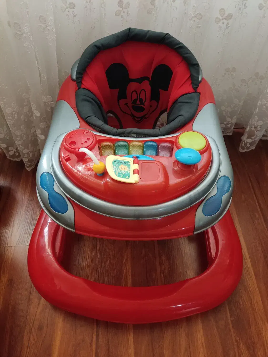 روروئک موزیکال|کالسکه و لوازم جانبی|قوچان, |دیوار