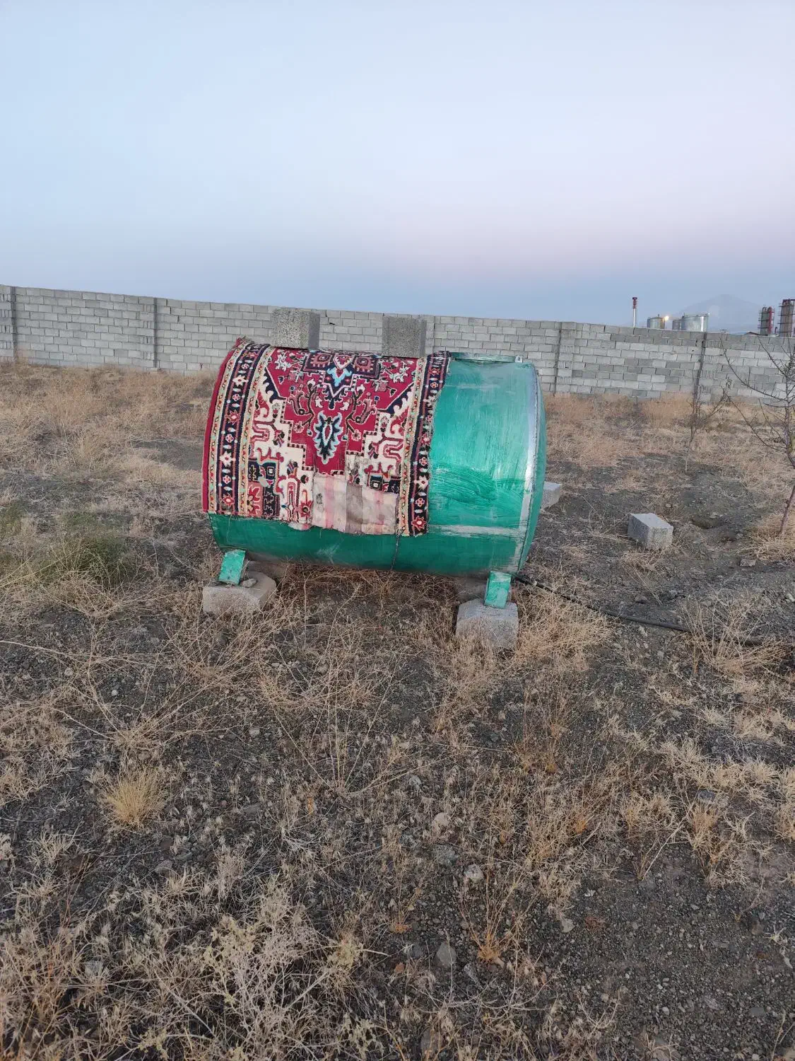 تانکر آب ۲ هزار لیتری|مصالح و تجهیزات ساختمان|صوفیان, |دیوار