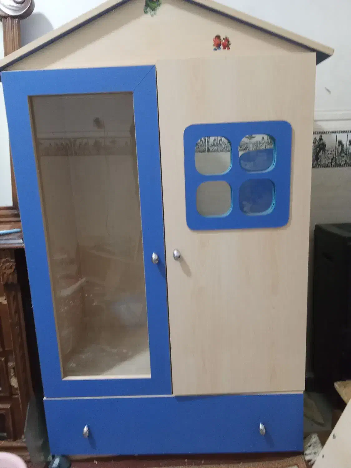 تخت وکمدنوجوان|تخت و سرویس خواب|شیراز, بهارستان|دیوار