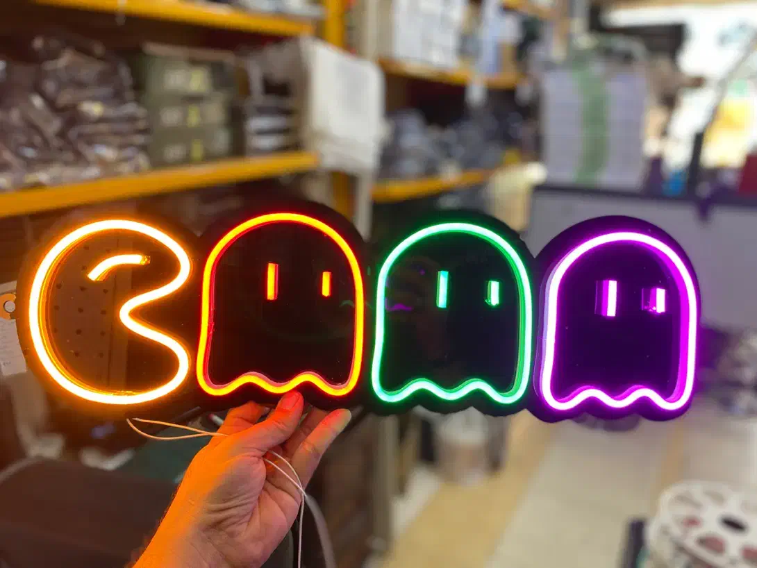 تابلو نئون|فروشگاه و مغازه|رشت, رودباری|دیوار