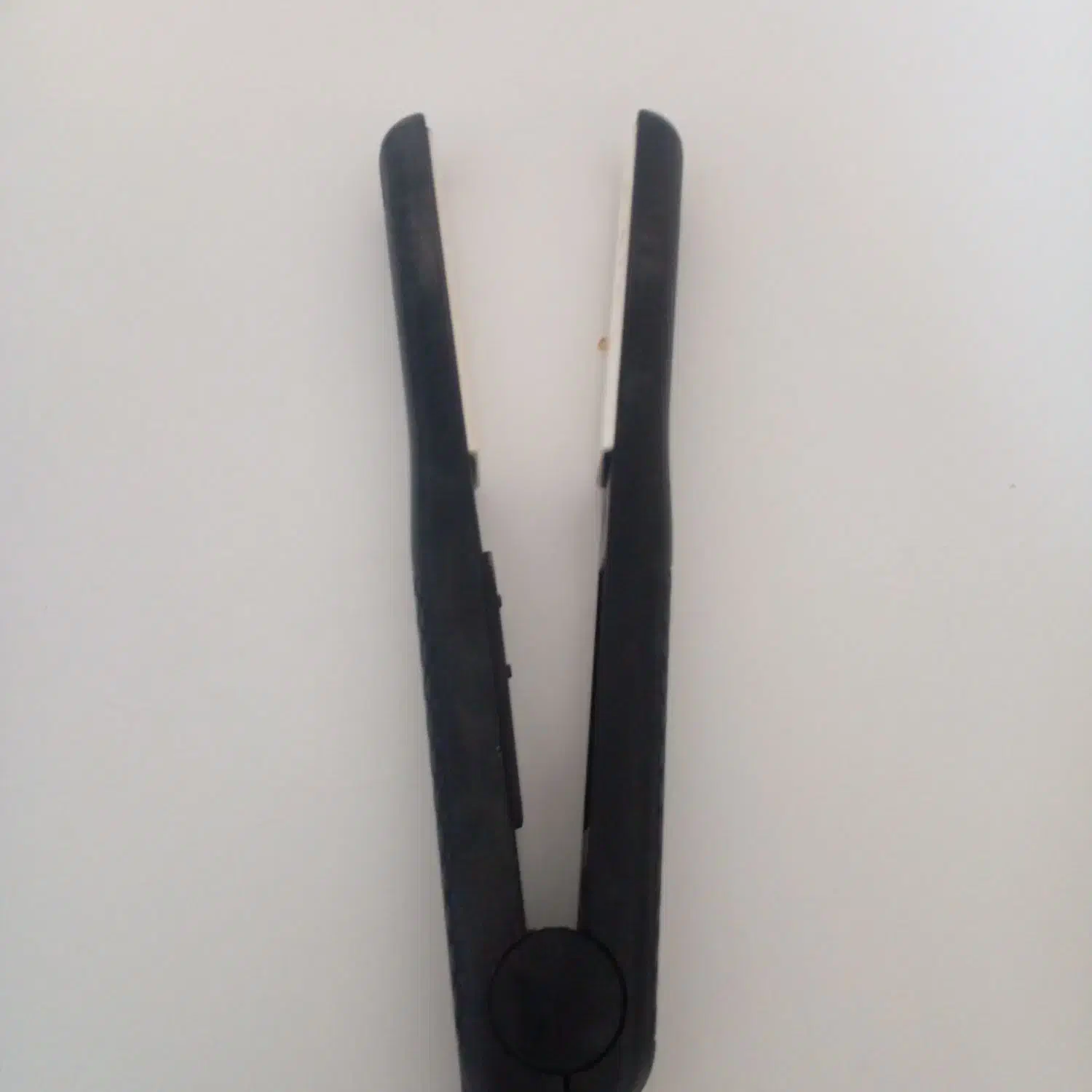 اتو مو|آرایشی، بهداشتی، درمانی|رشت, انصاری|دیوار