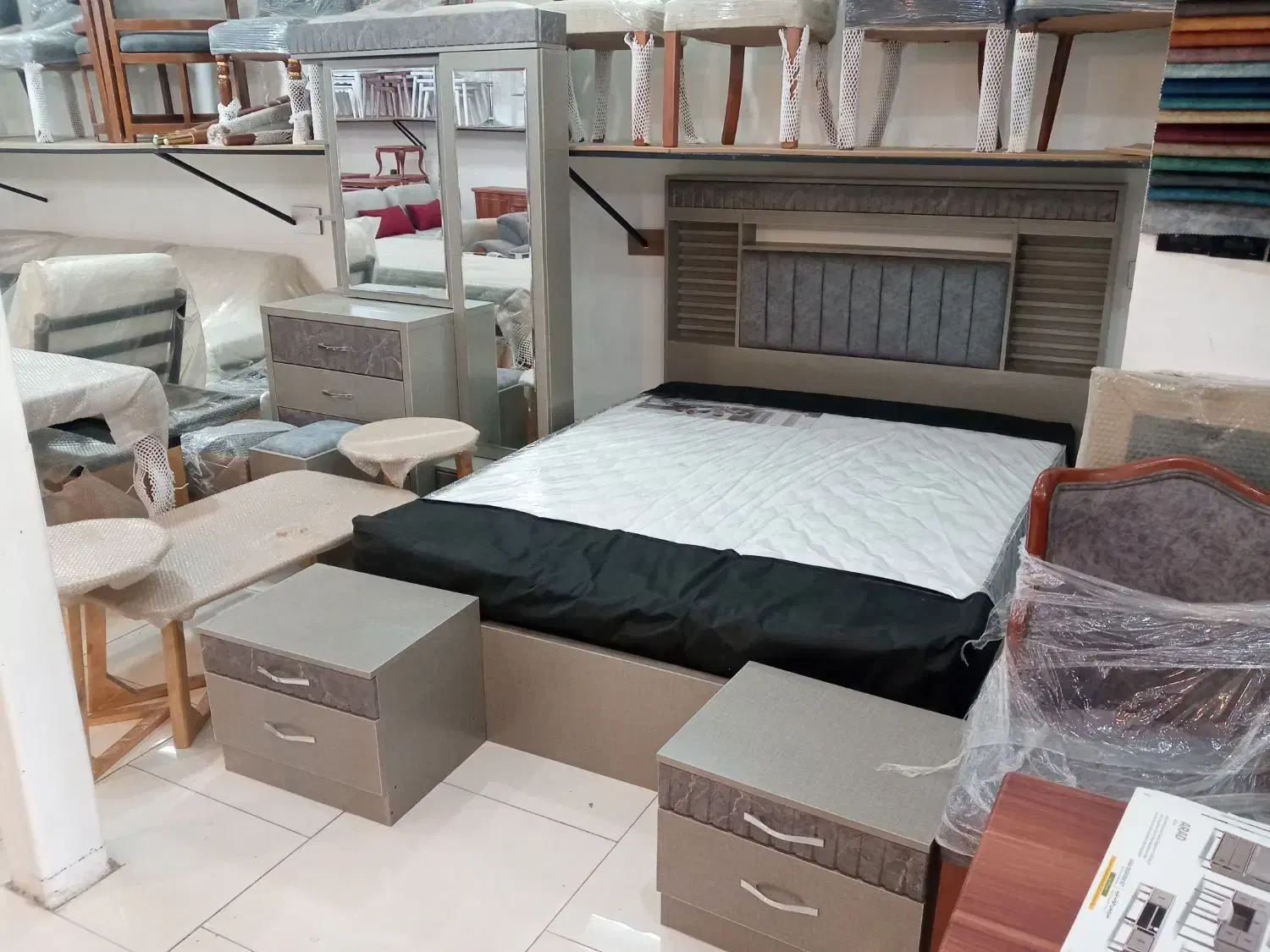 تخت خواب تختخواب سرویس خواب دو نفره|تخت و سرویس خواب|سیرجان, |دیوار