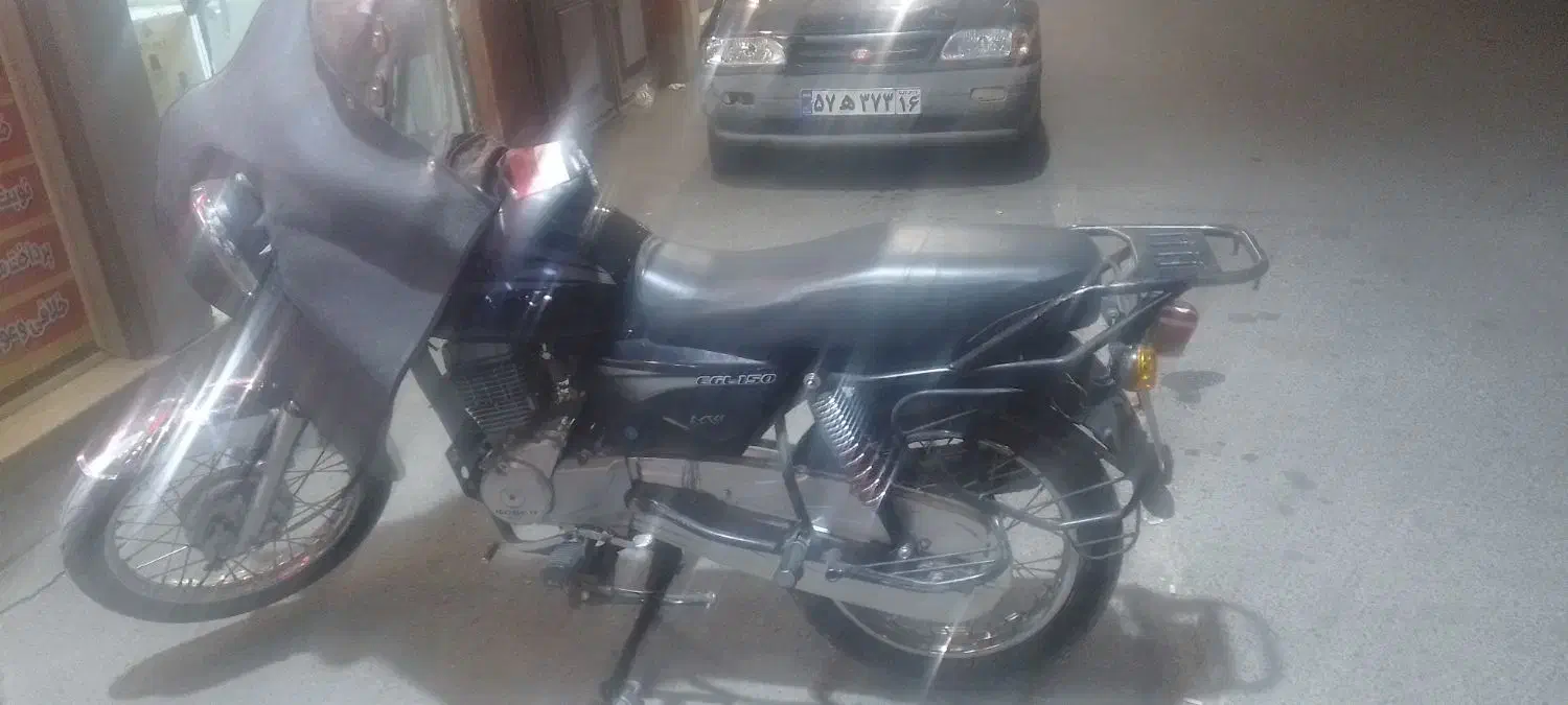 رهرو|موتورسیکلت|قم, چهار امامزاده|دیوار