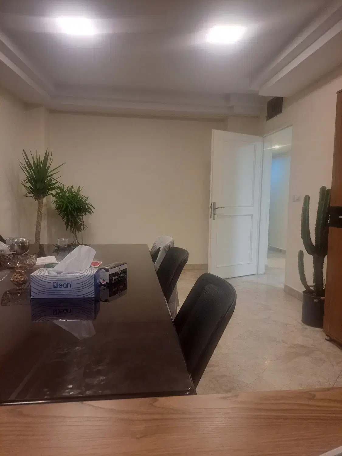 منشی اداری و فروش|استخدام بازاریابی و فروش|تهران, نیلوفر|دیوار