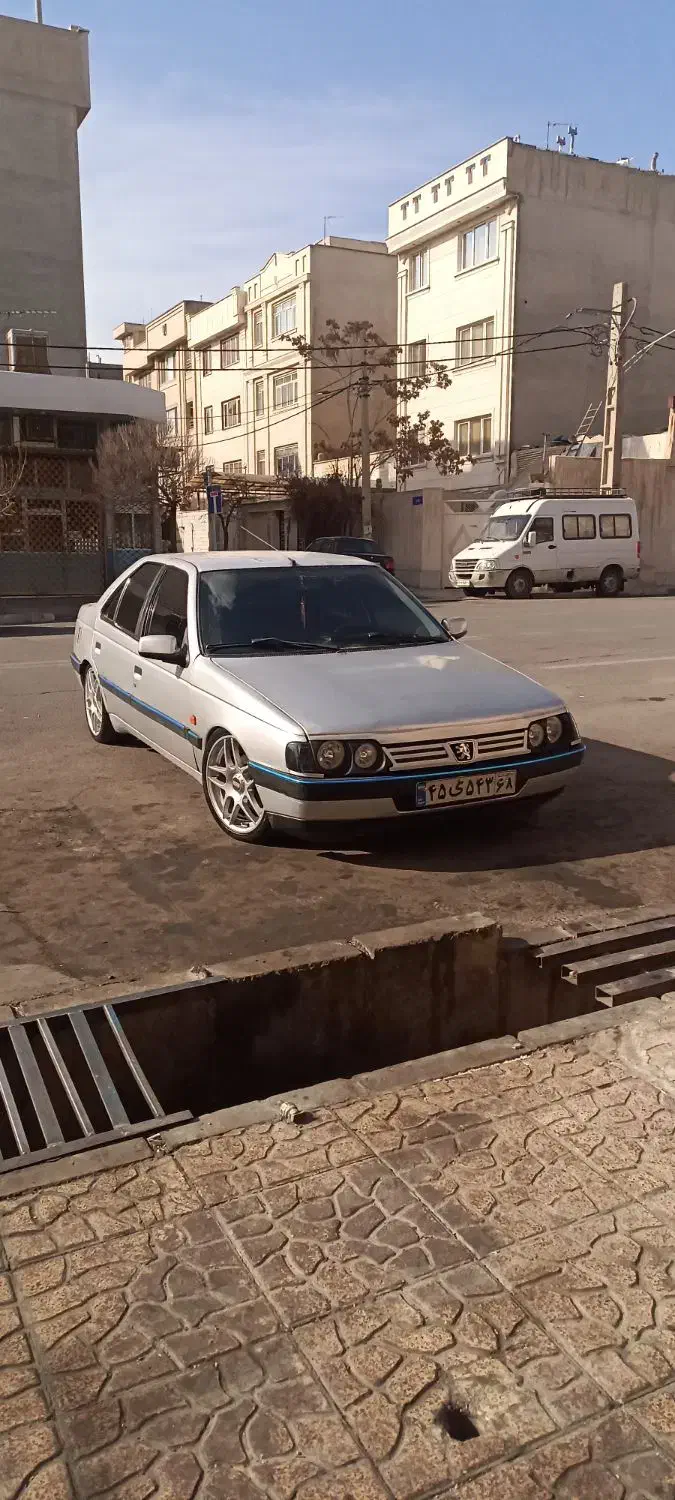 پژو ۴۰۵ مدل ۸۵|خودرو سواری و وانت|تهران, شهرک آزادی|دیوار