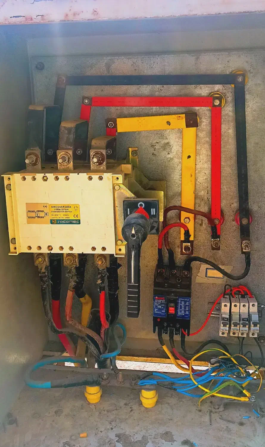 متخصص برق صنعتی و ساختمان|خدمات پیشه و مهارت|بوشهر, |دیوار