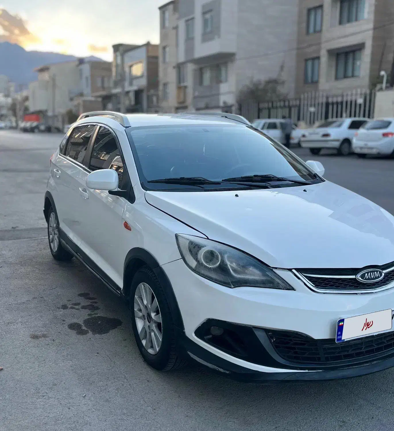 ام‌وی‌ام 315 مدل ۱۳۹۷، بی رنگ|خودرو سواری و وانت|رشت, معلم|دیوار