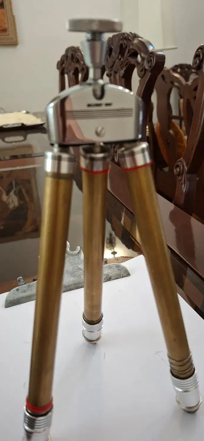 سه پایه دوربین المانی باقدمت بالا|دوربین عکاسی و فیلمبرداری|تهران, حکیمیه|دیوار