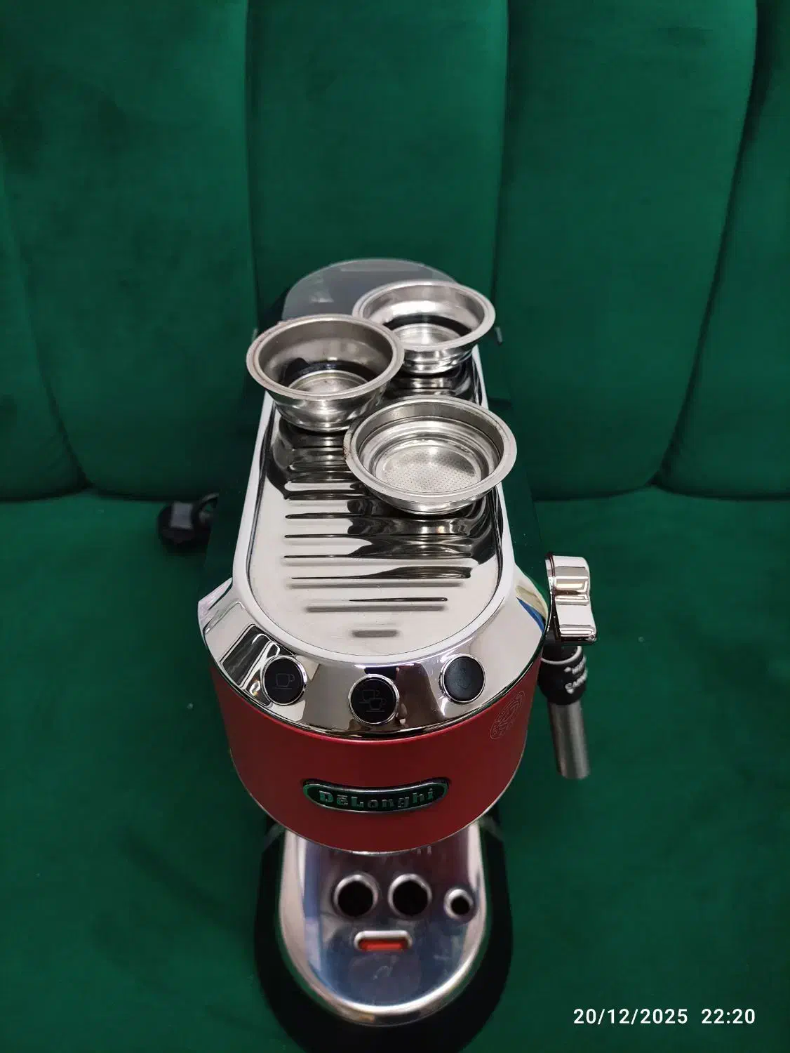 اسپرسو ساز دلونگی قهوه ساز|سماور، چای‌ساز، قهوه‌ساز|رشت, کوی فکوری|دیوار