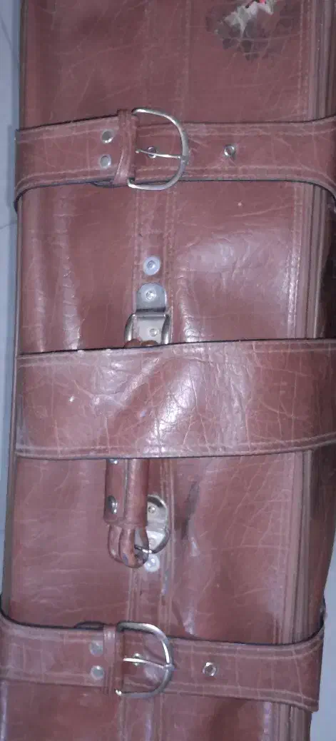 چمدان بزرگ|کیف، کفش، کمربند|شیراز, عفیف‌آباد|دیوار