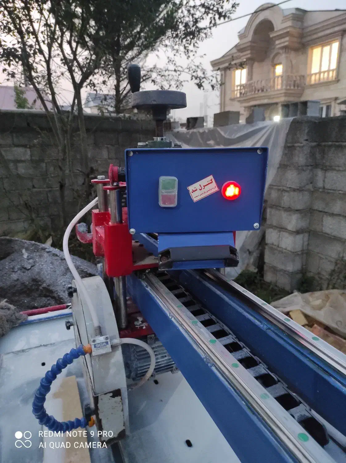 دستگاه آب برش سنگ ساختمانی|ماشینآلات صنعتی|سیاهکل, |دیوار