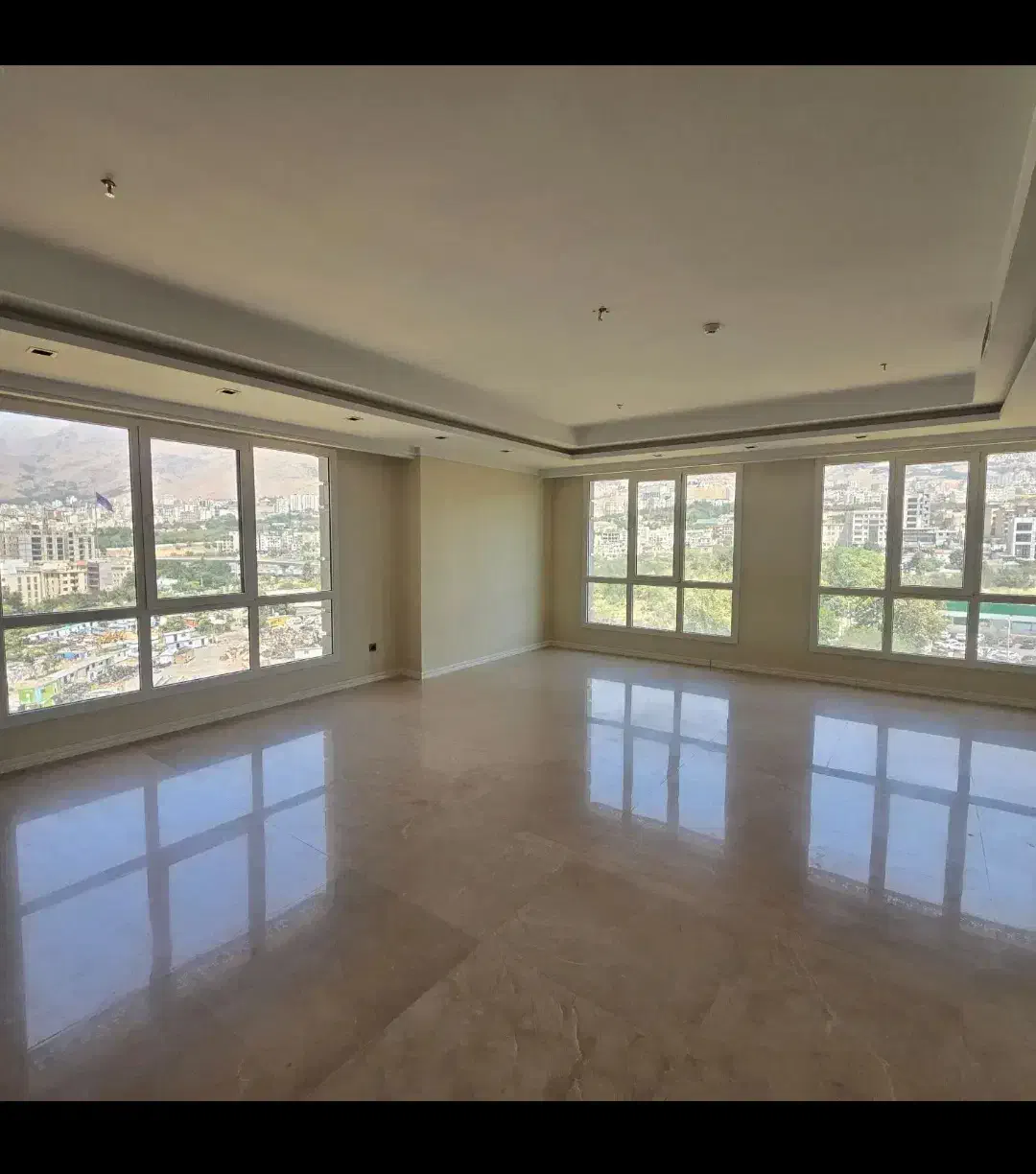 برج ۲۲۰ متر سه خواب/ فول مشاعات/برند ازگل