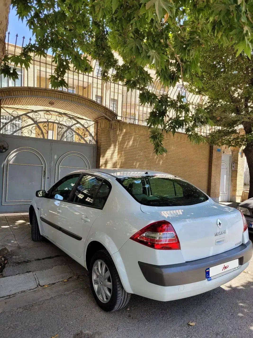 مگان سفید مثل روز اول|خودرو سواری و وانت|تهران, بلوار کشاورز|دیوار