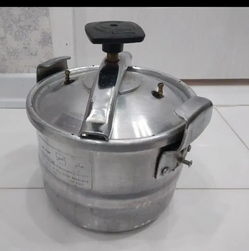 زود پز حاتم|ظروف پخت‌وپز|کرمانشاه, |دیوار