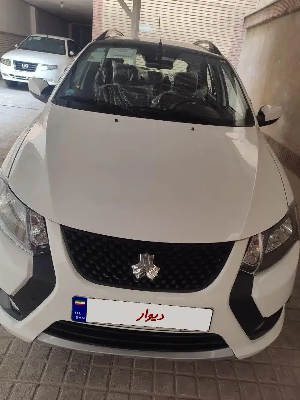 خودرو خشک|خودرو سواری و وانت|اندیشه, اندیشه فاز ۱|دیوار