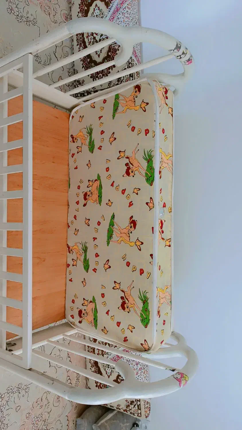 تخت کودک باتشک درحدنو|تخت و سرویس خواب|سنندج, |دیوار