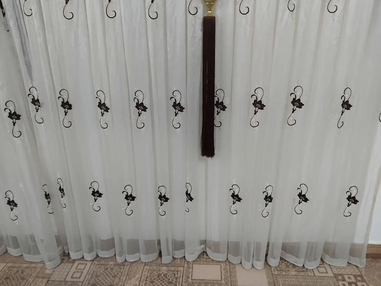 پرده|پرده، رانر، رومیزی|شاهین دژ, |دیوار