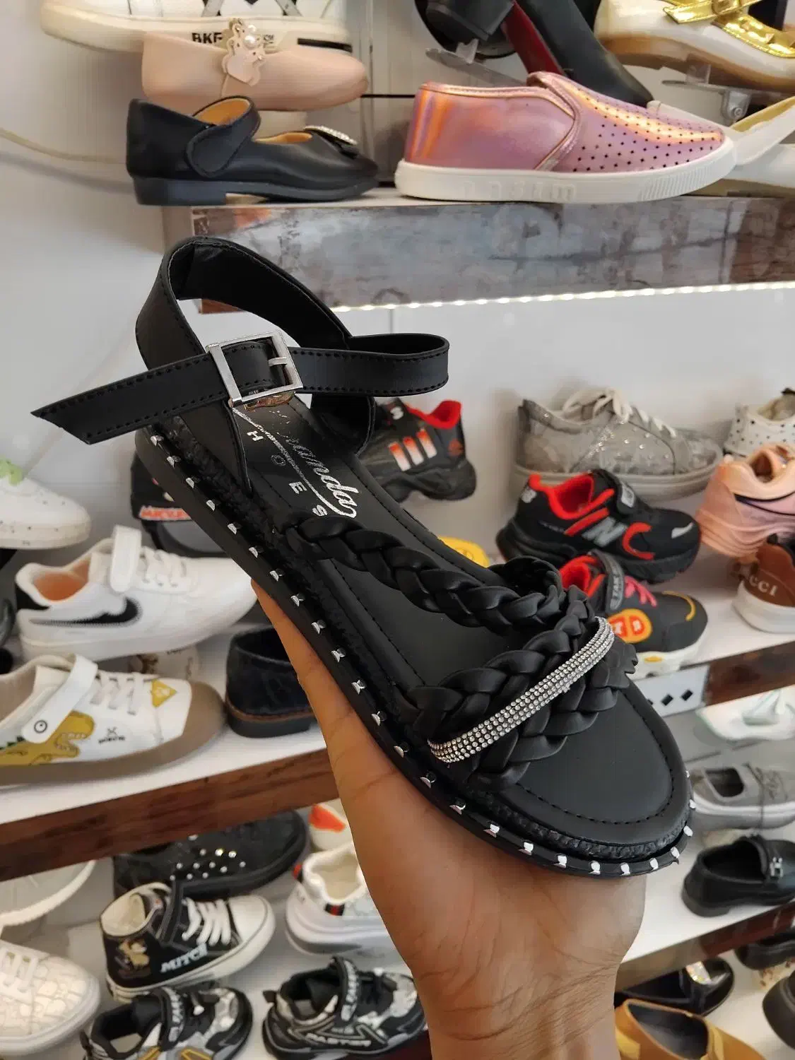 ۲۴۹۰۰۰|کیف، کفش، کمربند|قم, نوبهار|دیوار