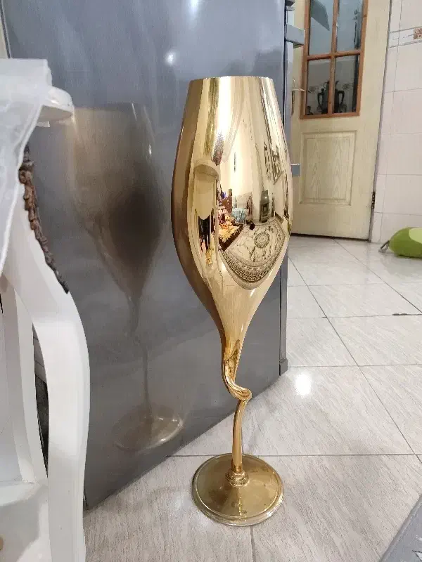 گلدان طلایی|صنایع دستی و سایر لوازم تزئینی|رشت, فلسطین|دیوار