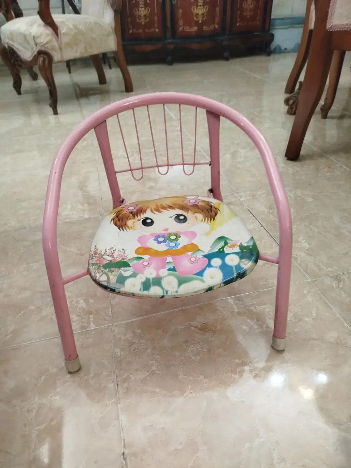 صندلی کودک|تخت و صندلی بچه|شهریار, شهریار|دیوار