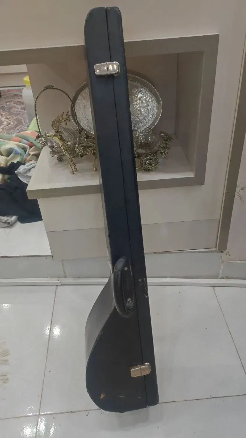 سه تار در حد|سازهای سنتی|تبریز, |دیوار