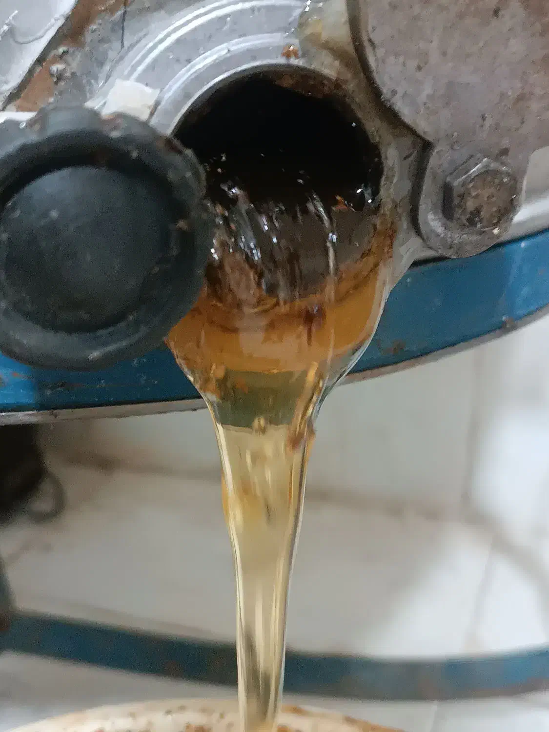 عسل عمده مستقیم از استراکتور|خوردنی و آشامیدنی|تهران, ترمینال غرب|دیوار