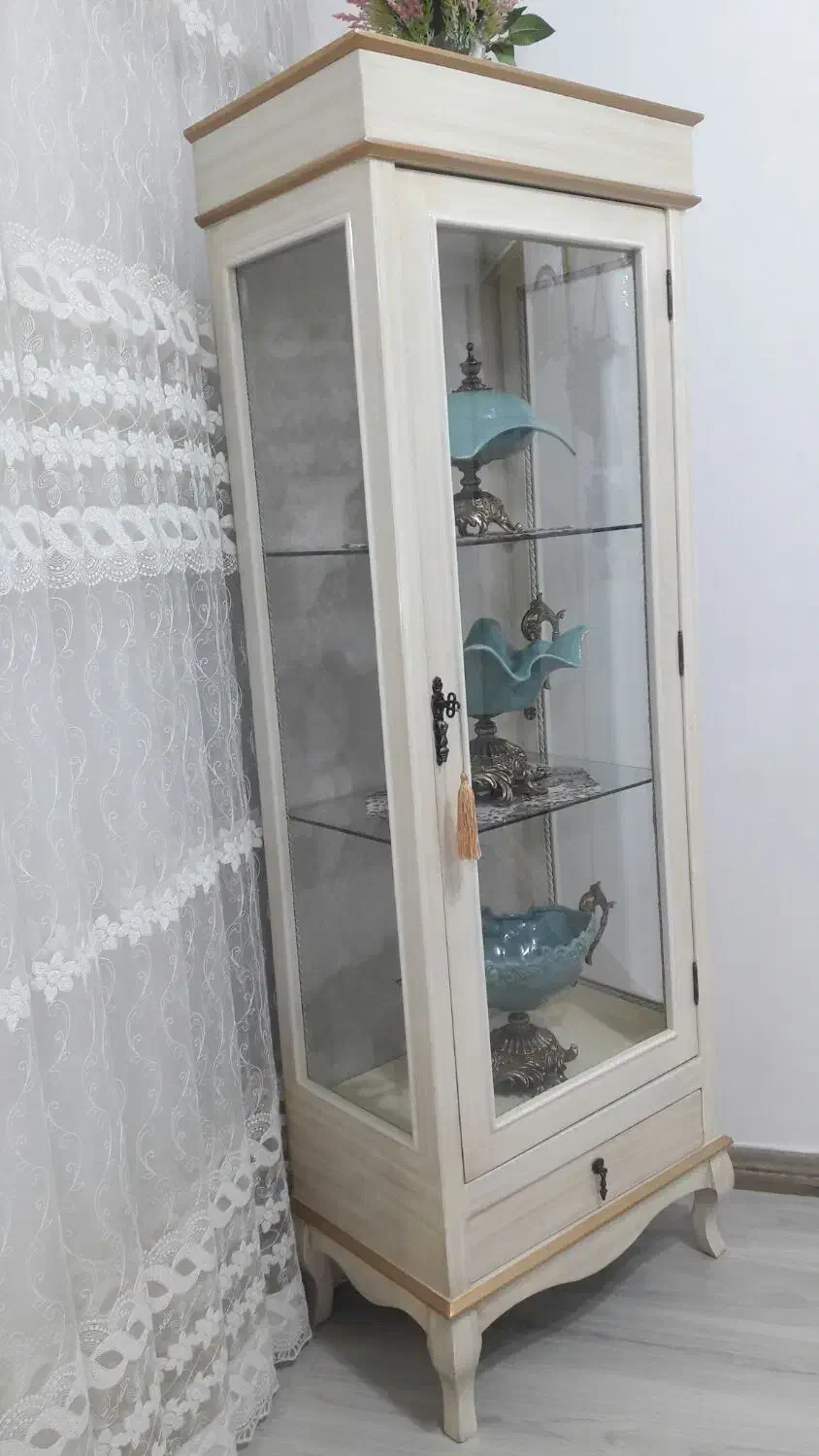 سالم بدون خط و خش در حد نو|بوفه، ویترین، کنسول|پارسآباد, |دیوار