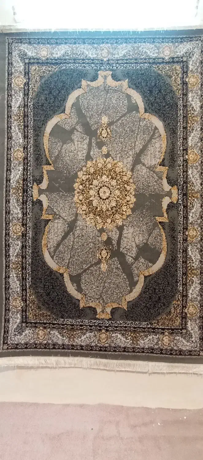 فقط کناره زیر قیمت شهرمان|فرش|زنجان, |دیوار