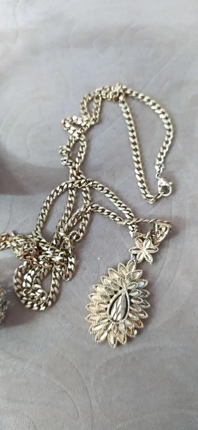 بدلیجات رنگ ثابت|بدلیجات|ری, علایین|دیوار