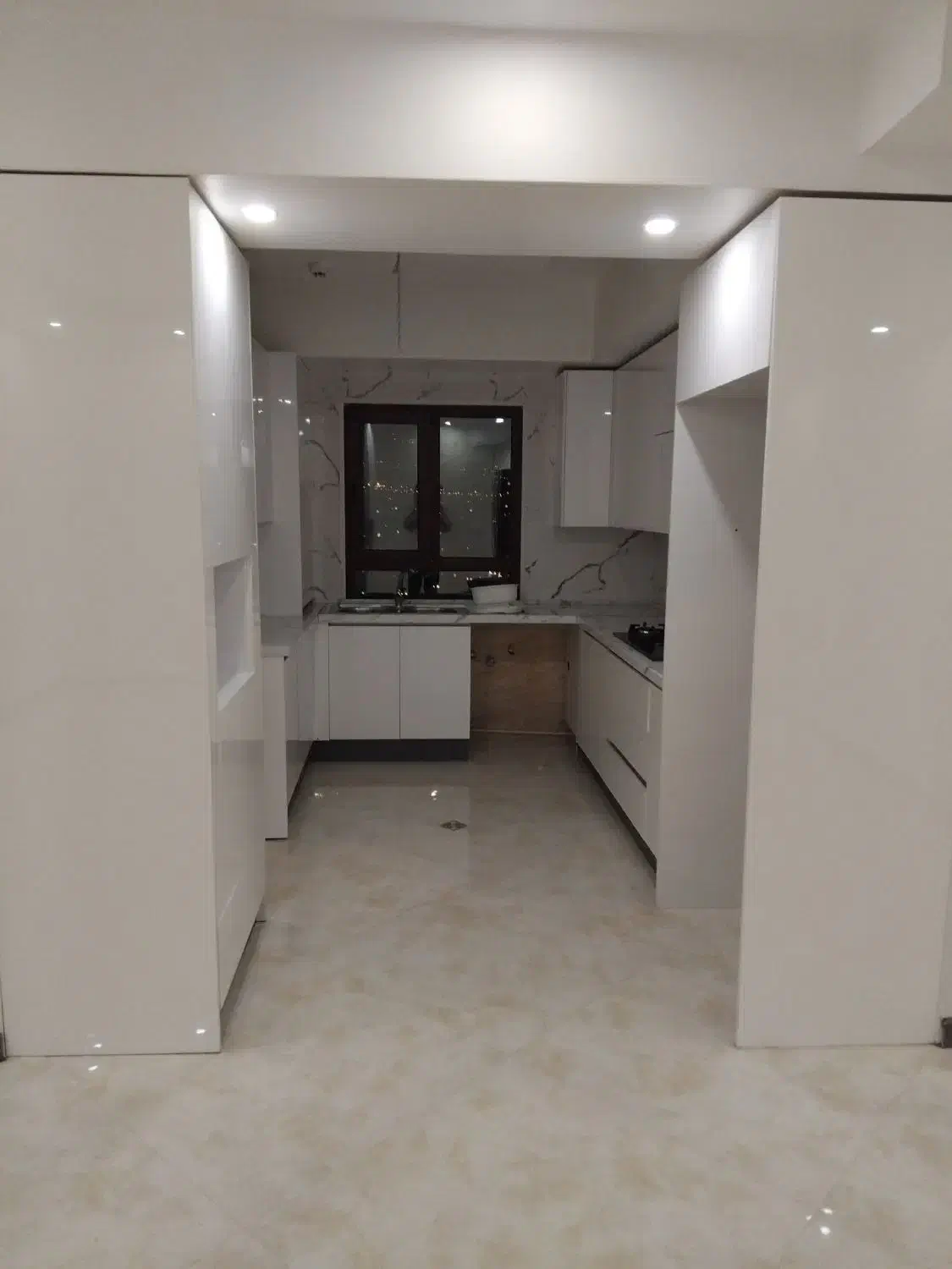 ۸۸ متر ۲ خواب برج رزلند