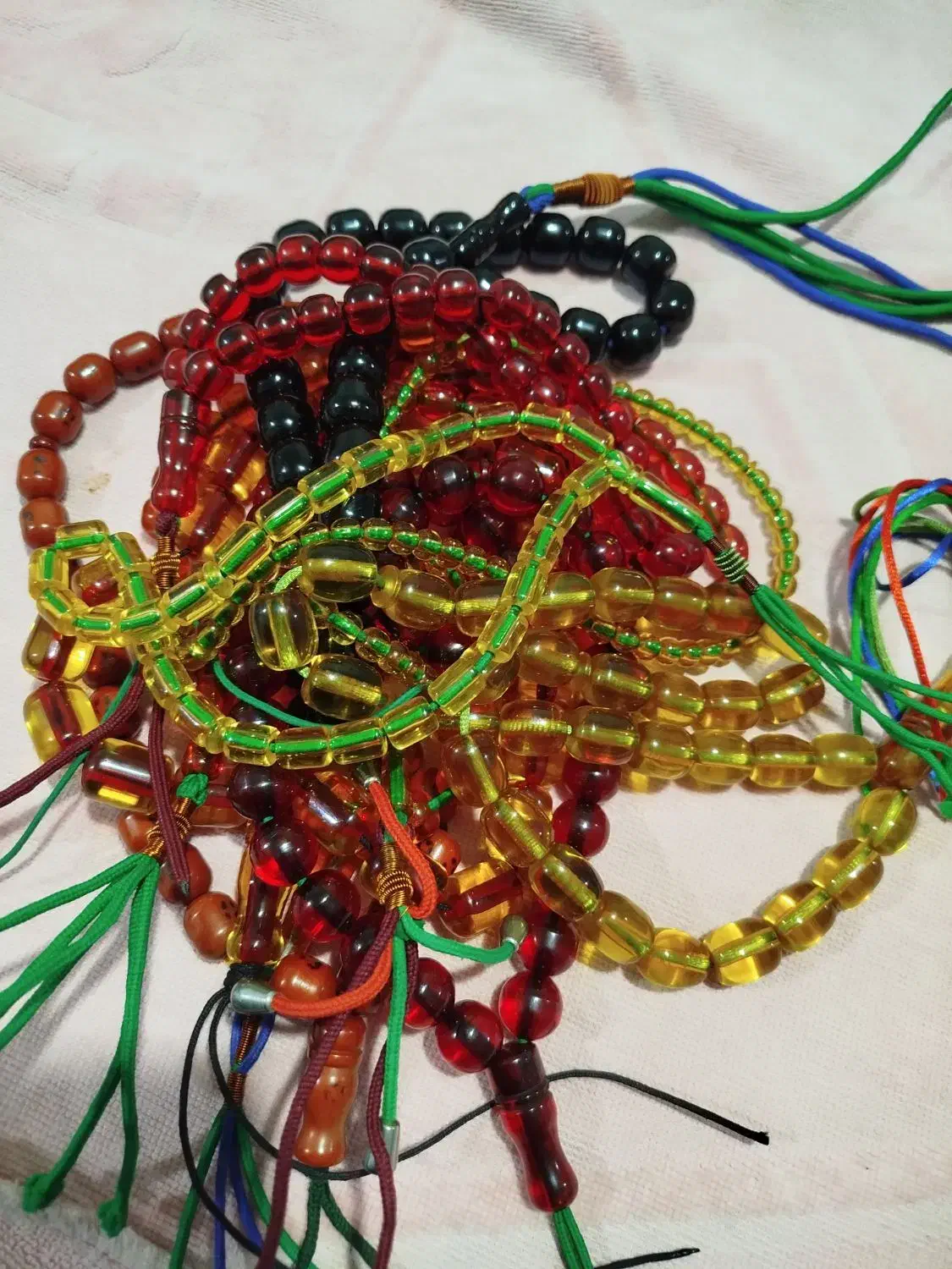 تسبیح صندلوس|کلکسیون اشیاء عتیقه|دورود, |دیوار