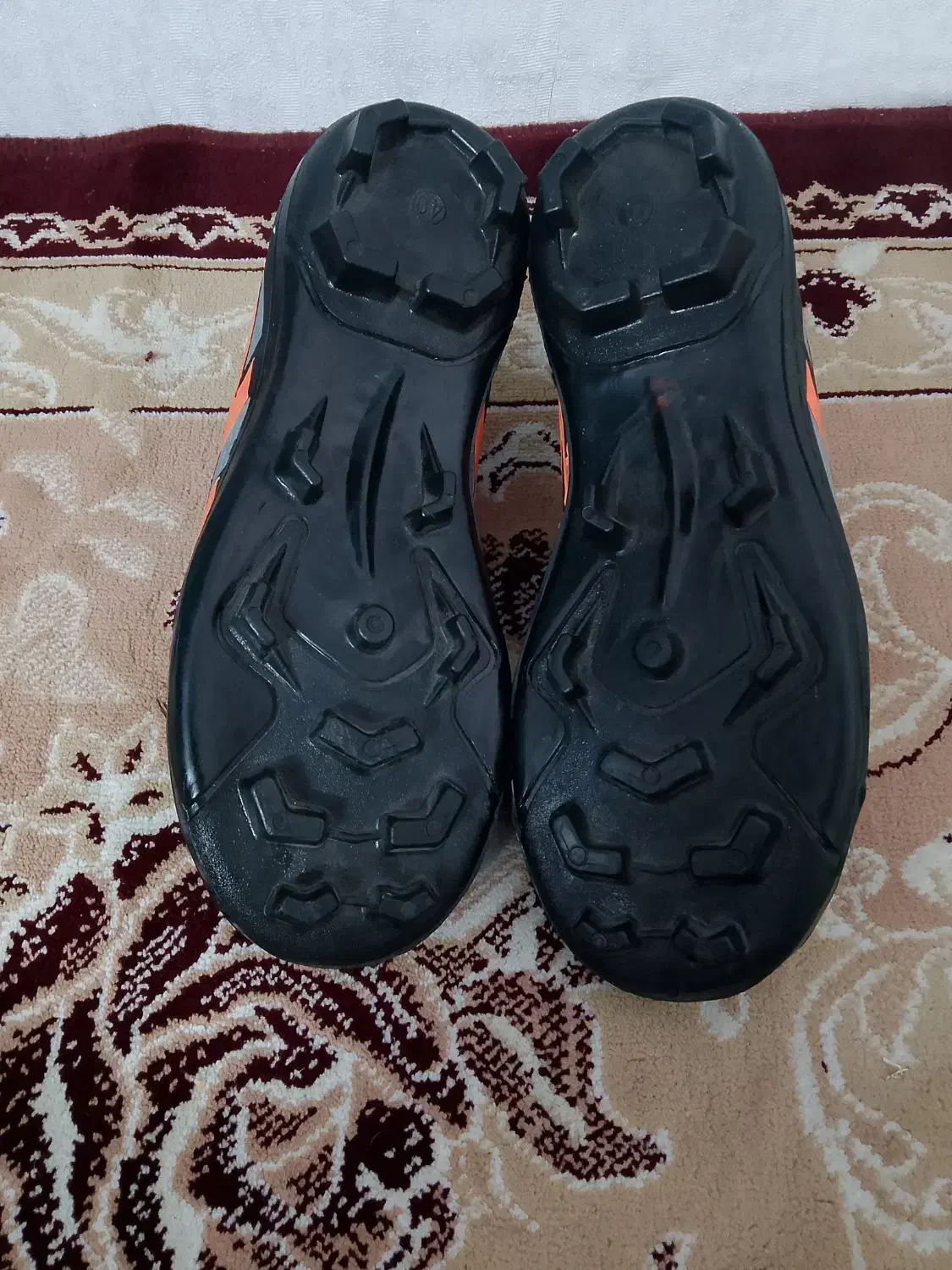 استوک|کیف، کفش، کمربند|بهارستان, |دیوار