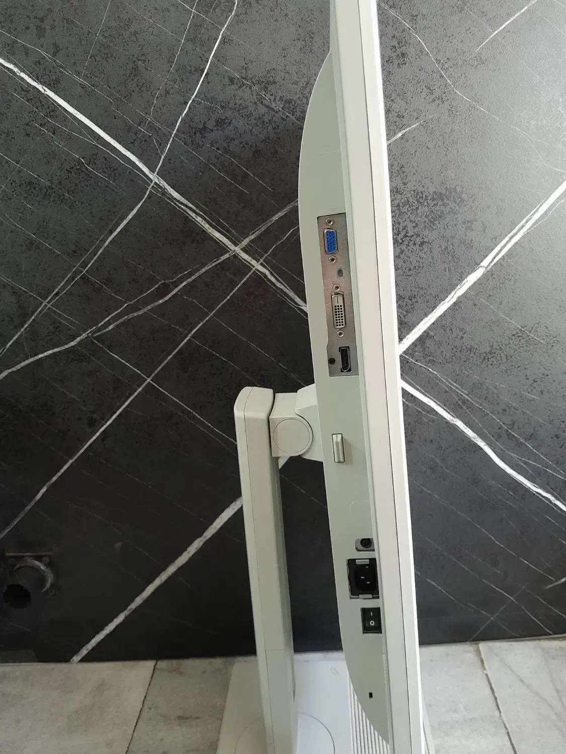 acer مانیتور ۲۴ نو پایه آسانسوری|قطعات و لوازم جانبی رایانه|شاهرود, |دیوار