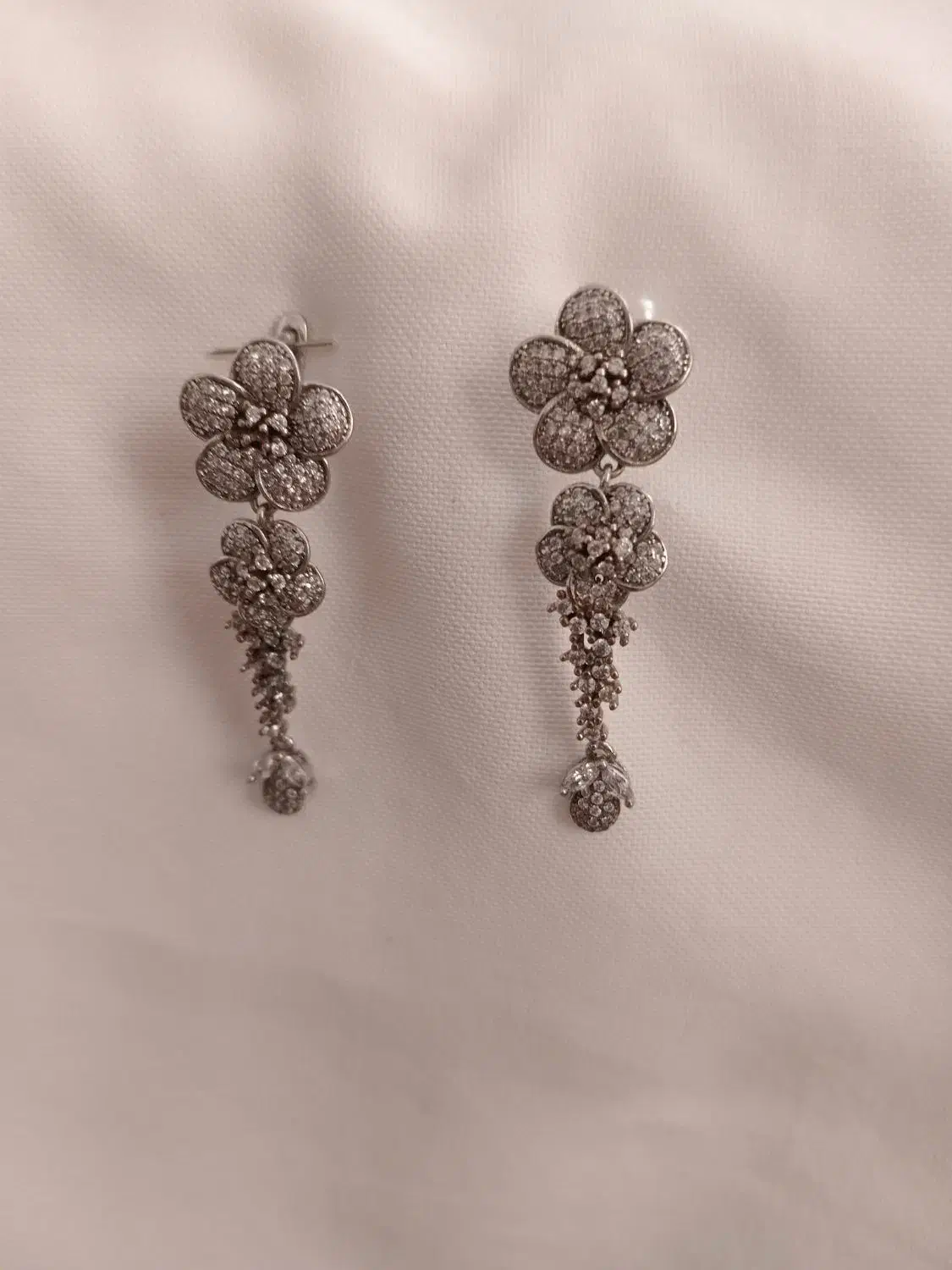 گوشواره|بدلیجات|آشخانه, |دیوار