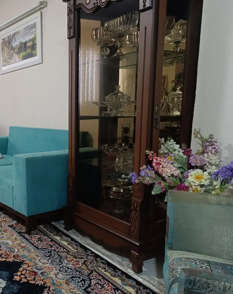 ویترین جنس چوب در حد نو|بوفه، ویترین، کنسول|لنگرود, |دیوار