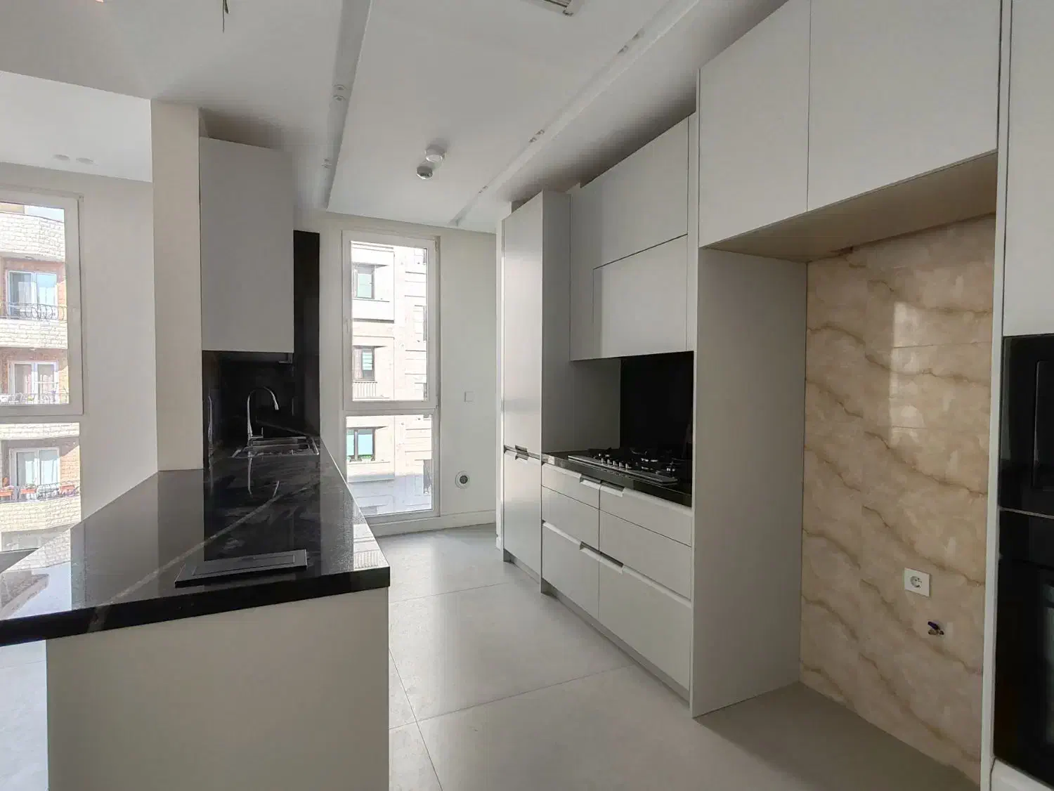 145 متر 3 خواب /2p/نوساز/سوپر مدرن/لابی