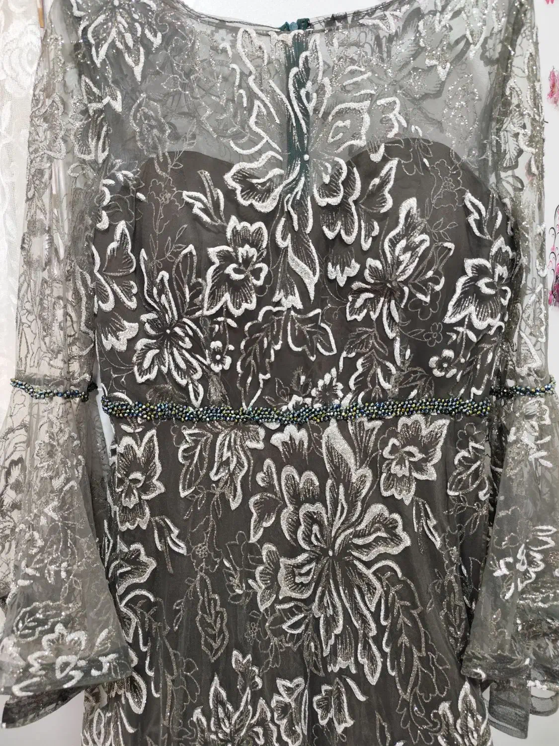 لباس مجلسی|لباس|بوئین زهرا, |دیوار